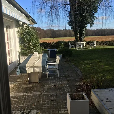 Budget-unterkunft Im Wunderschonen Haus Mit Herrlichem Panoramablick Lejlighed
